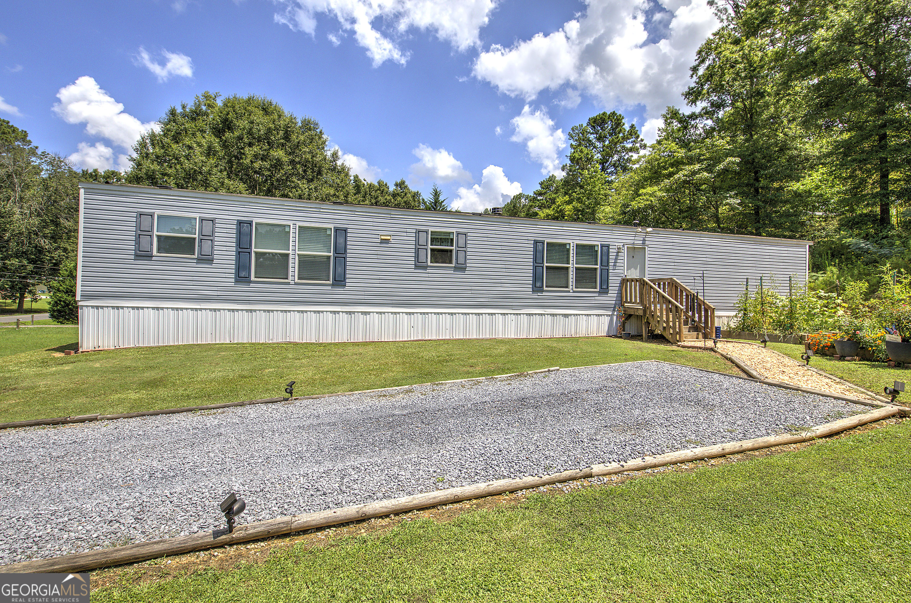115 Webberdale Drive Sw Property Photo 1