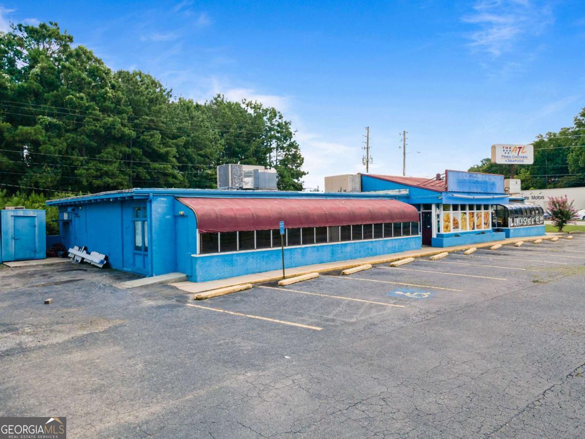 301 Commerce Avenue Property Photo 3
