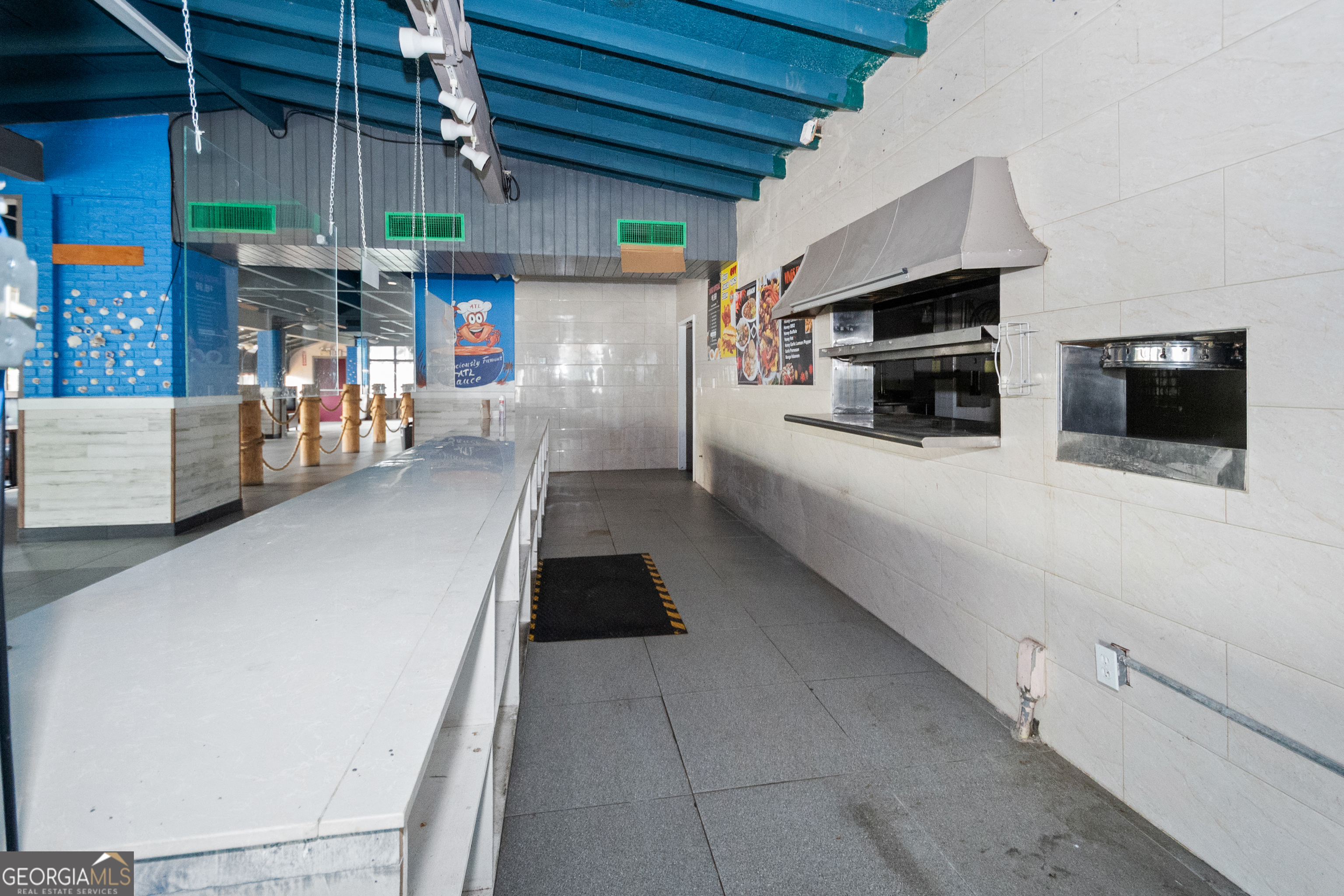 301 Commerce Avenue Property Photo 10