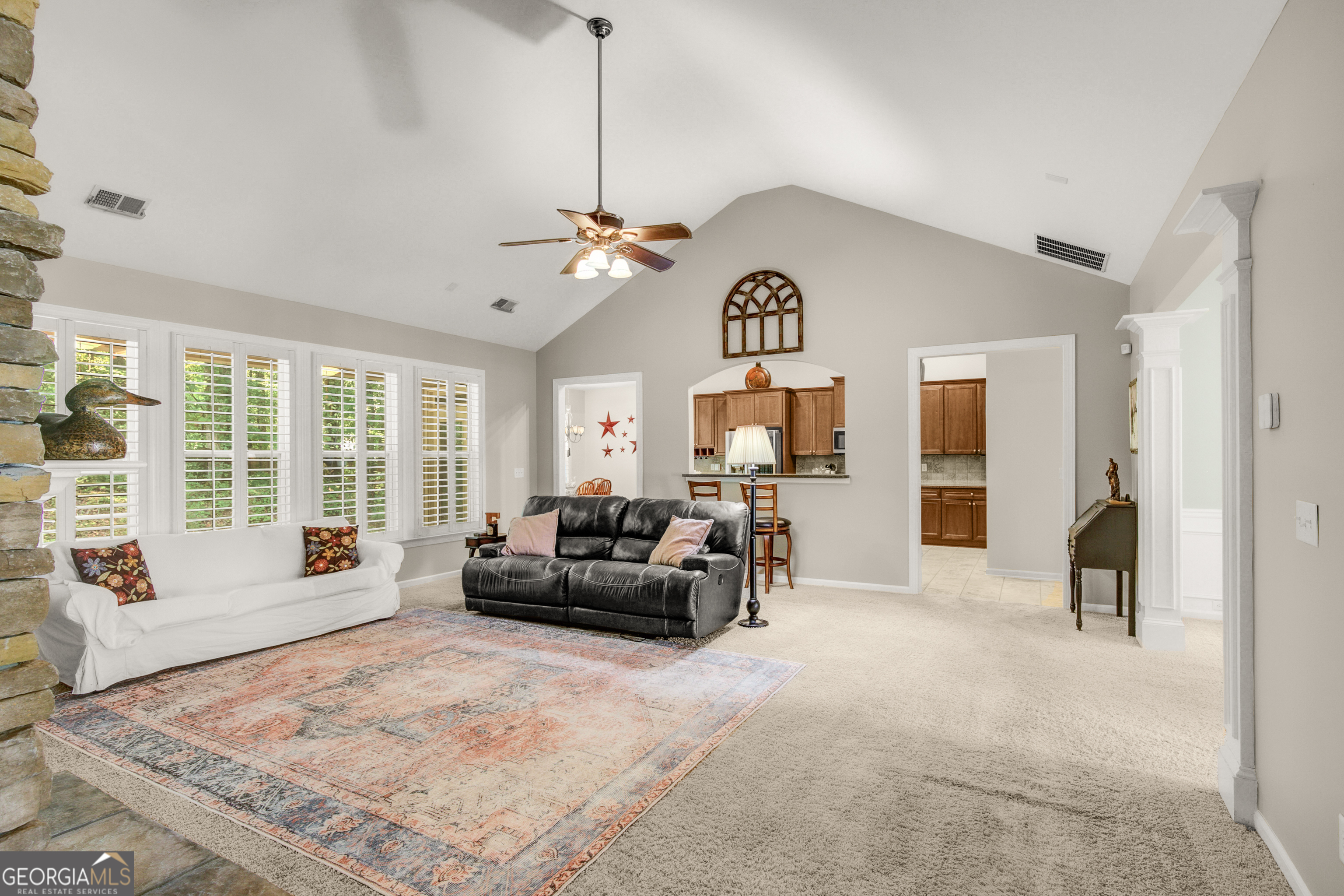 5 Renwick Drive Property Photo 14