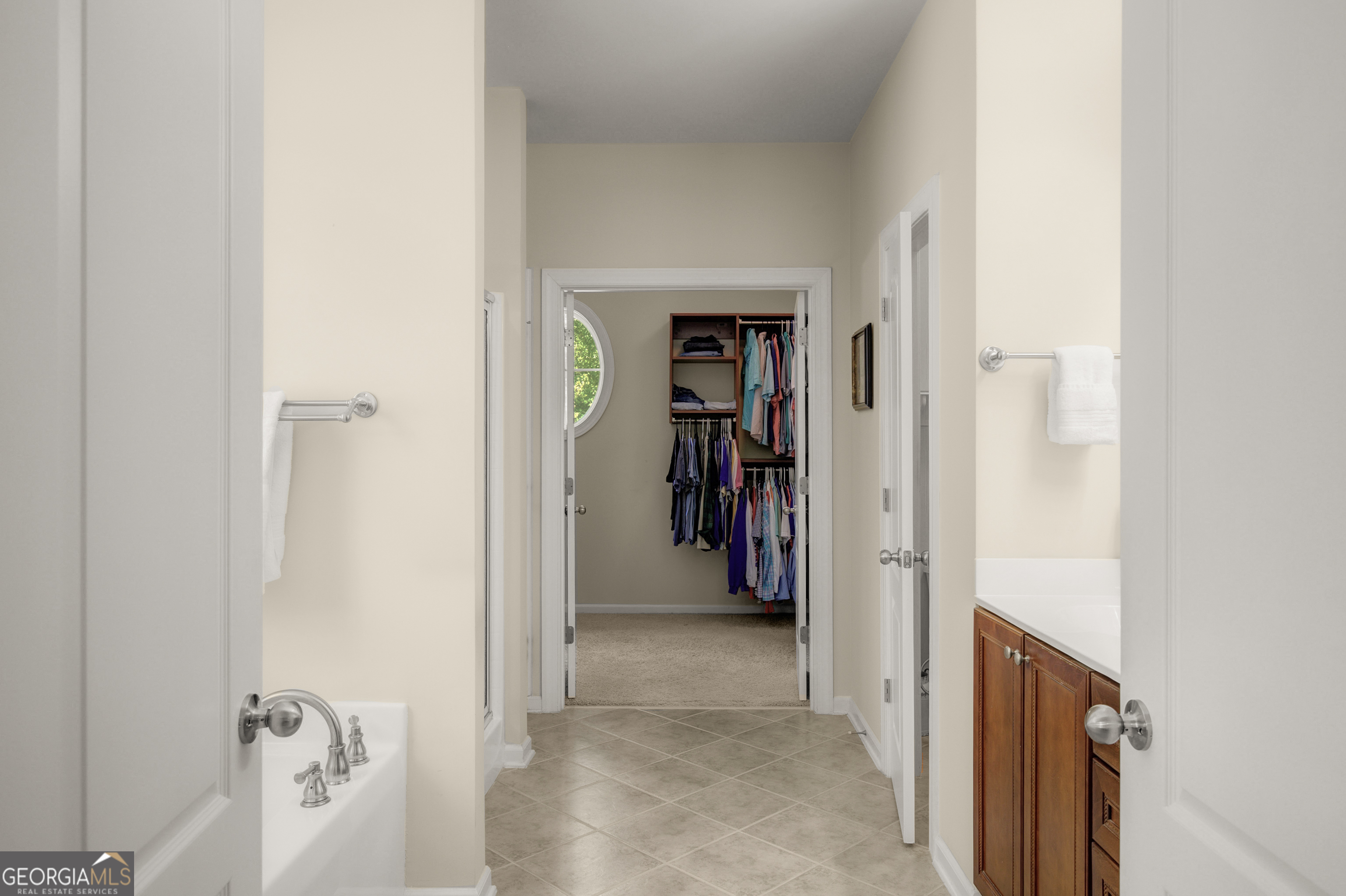 5 Renwick Drive Property Photo 30