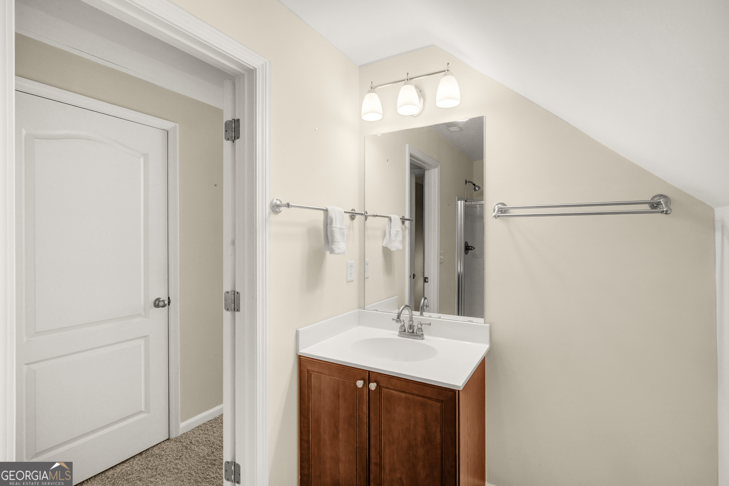5 Renwick Drive Property Photo 43