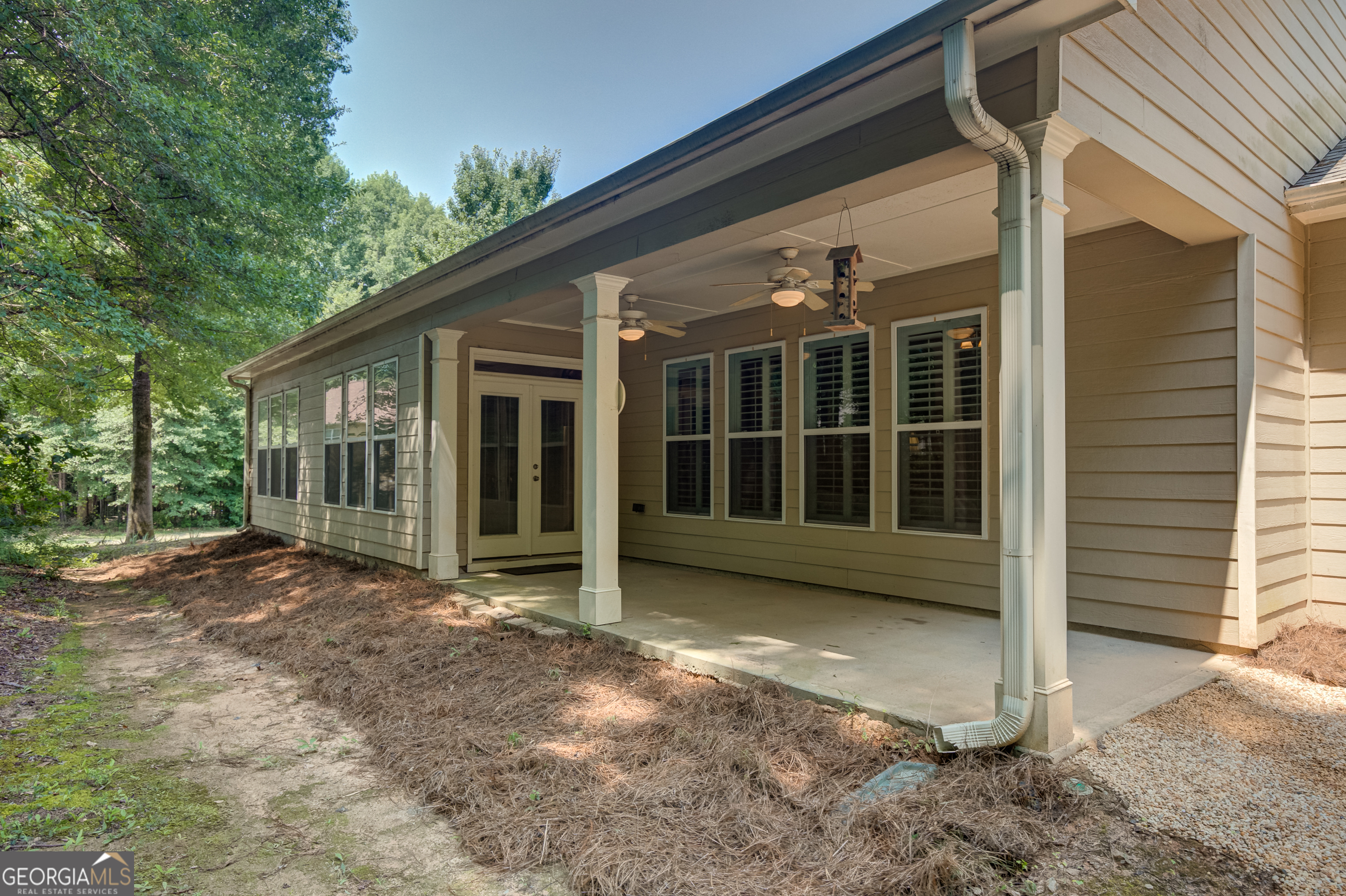 5 Renwick Drive Property Photo 45