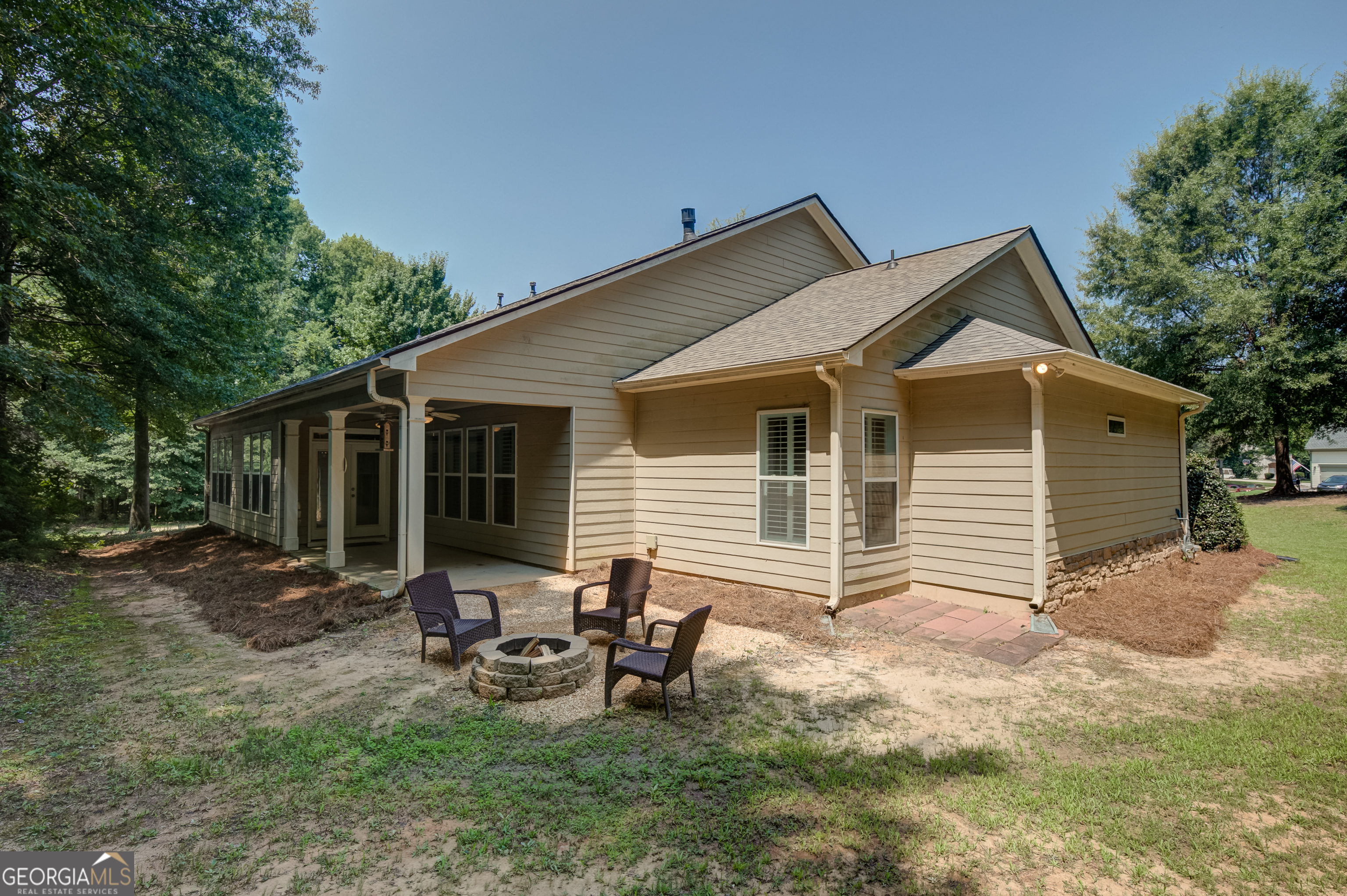 5 Renwick Drive Property Photo 46