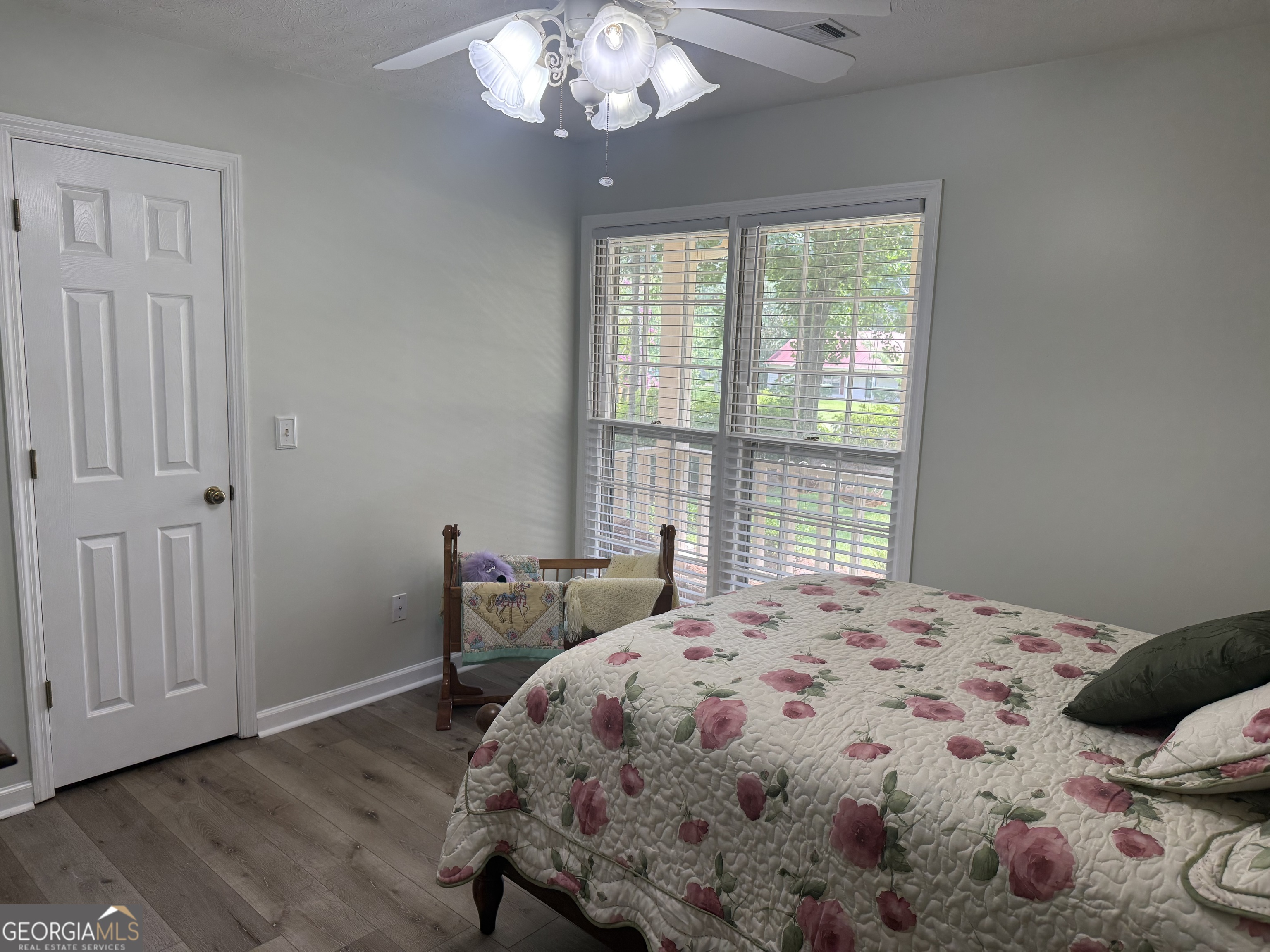 124 Greenbriar Trail Property Photo 14