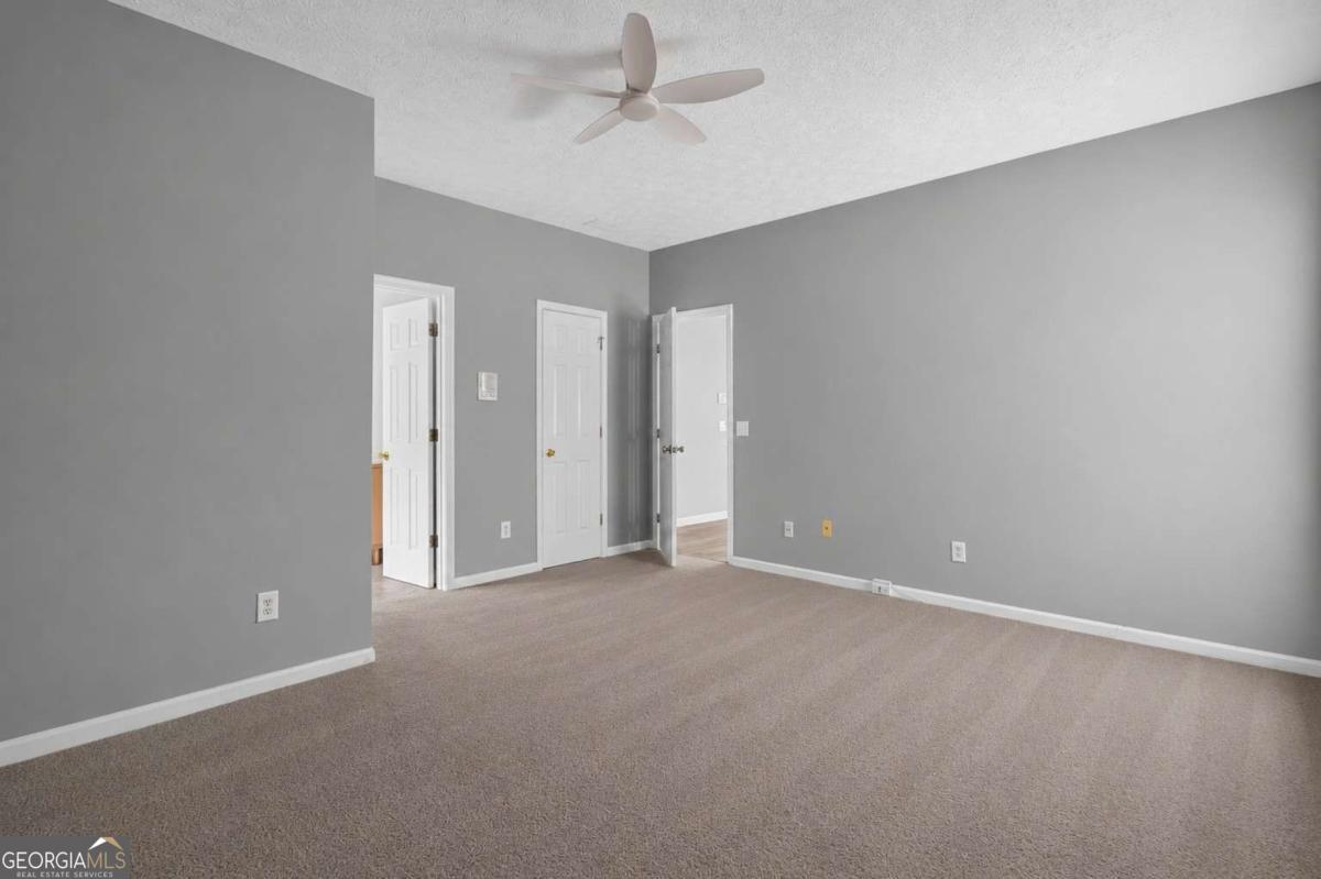 2364 Fallbrook Court Property Photo 13
