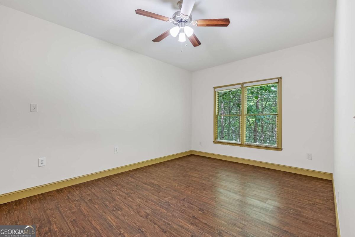 5 Eastview Court Se Property Photo 26