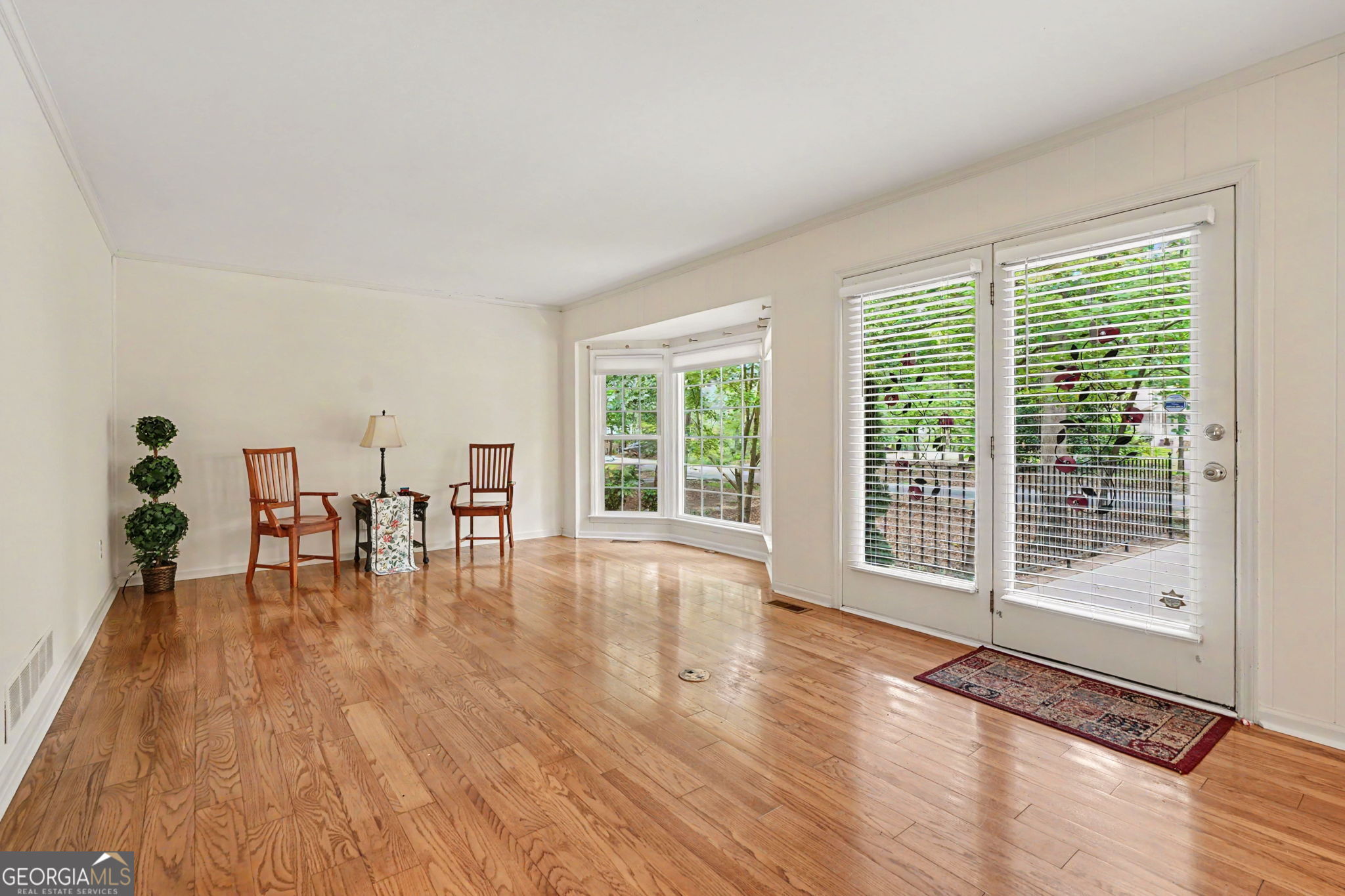 168 Great Oak Drive Property Photo 4