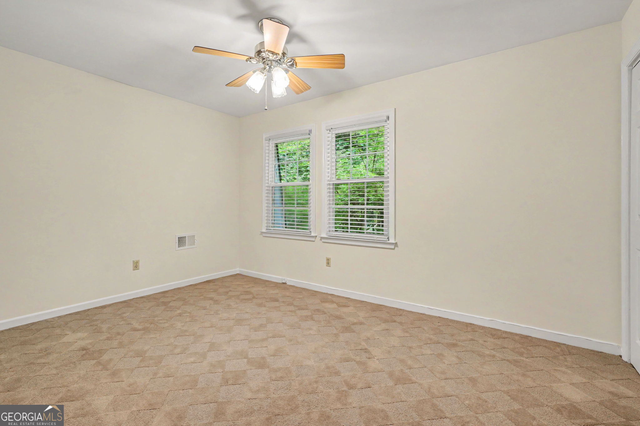 168 Great Oak Drive Property Photo 21