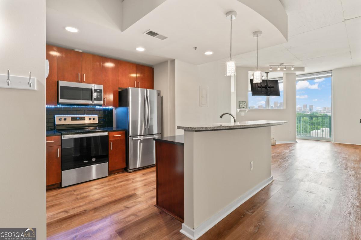 361 17th Street NW # 1021 Property Photo 1