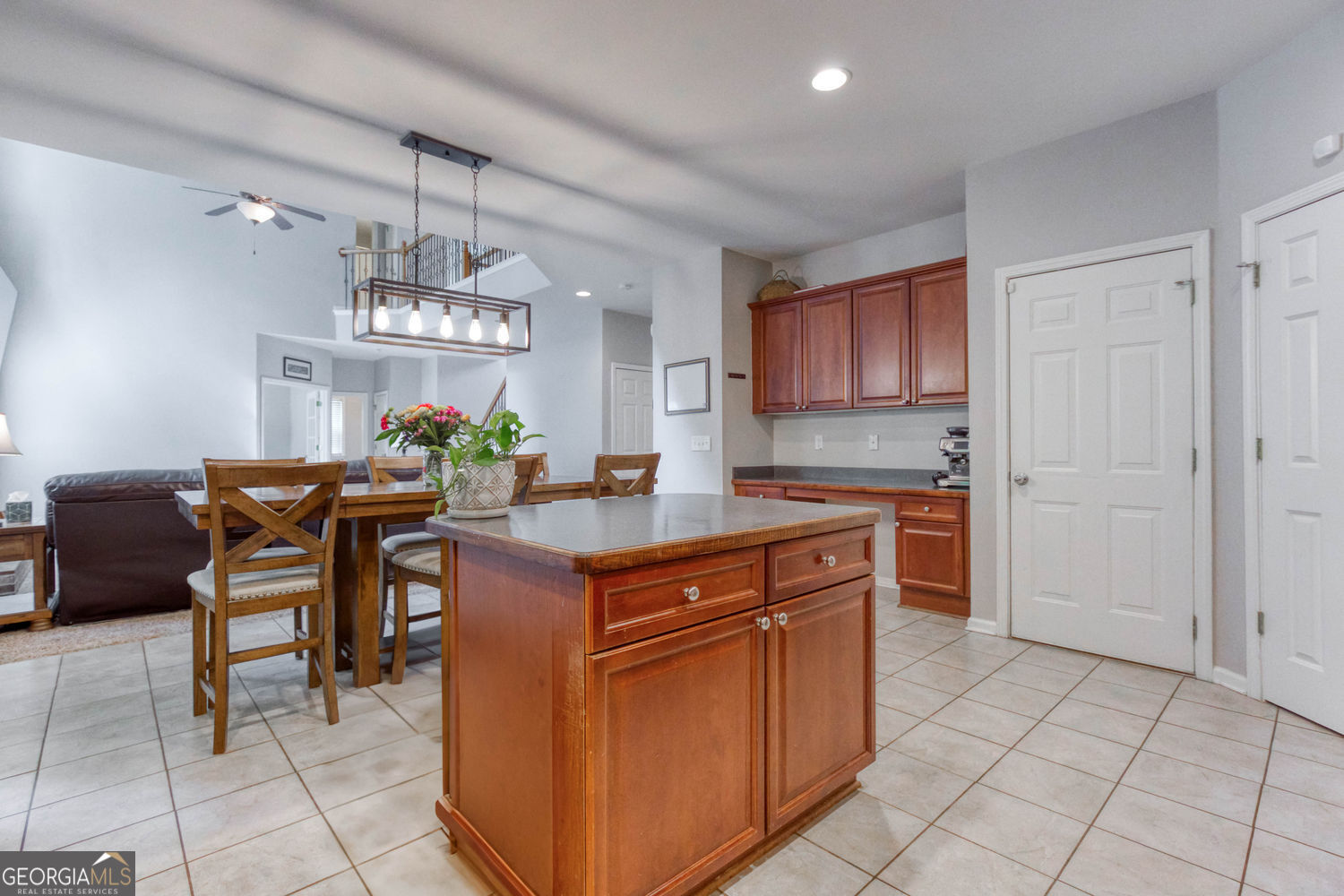 1017 Panoramic Pointe Ne Property Photo 23