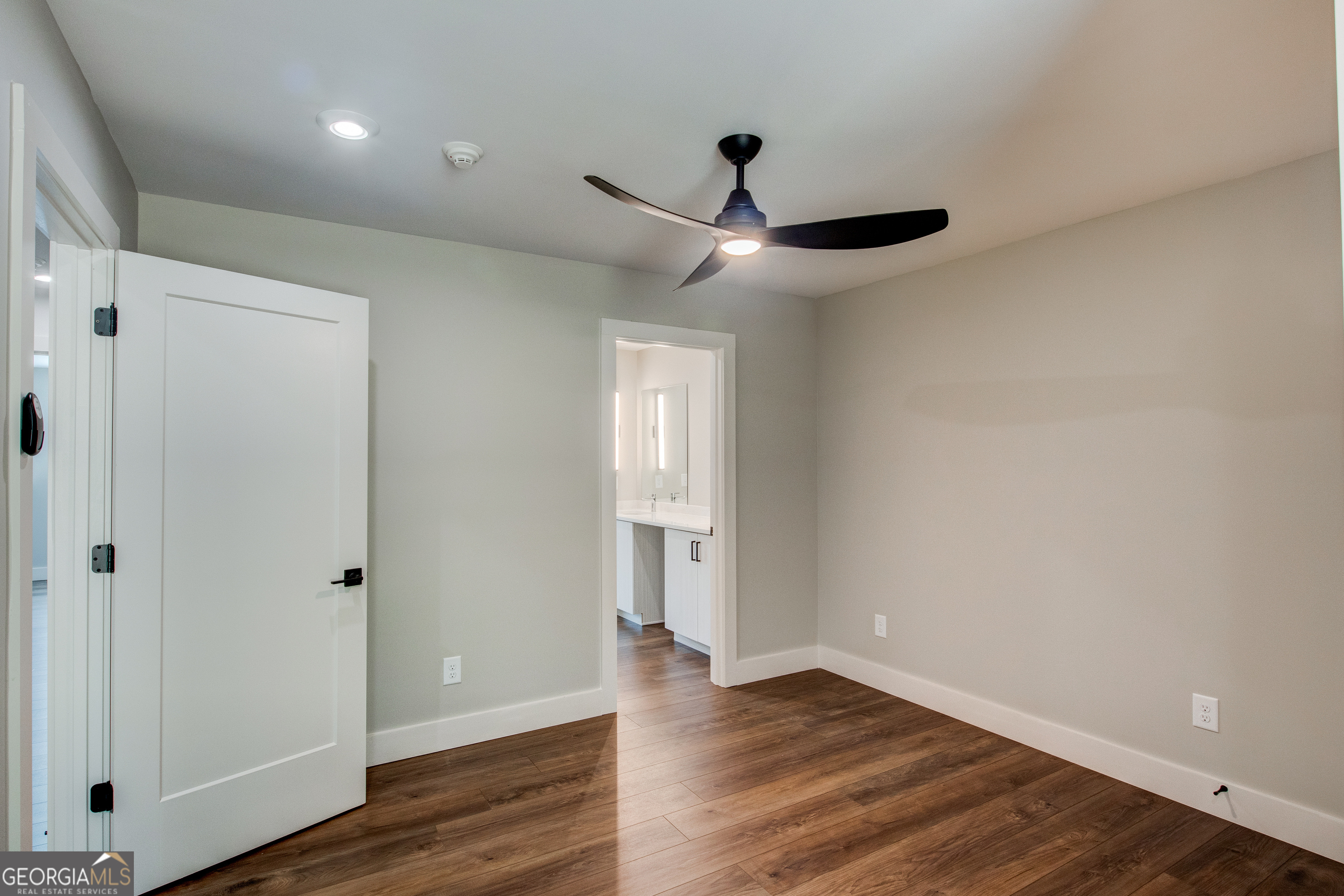119 Chateau Drive Property Photo 16