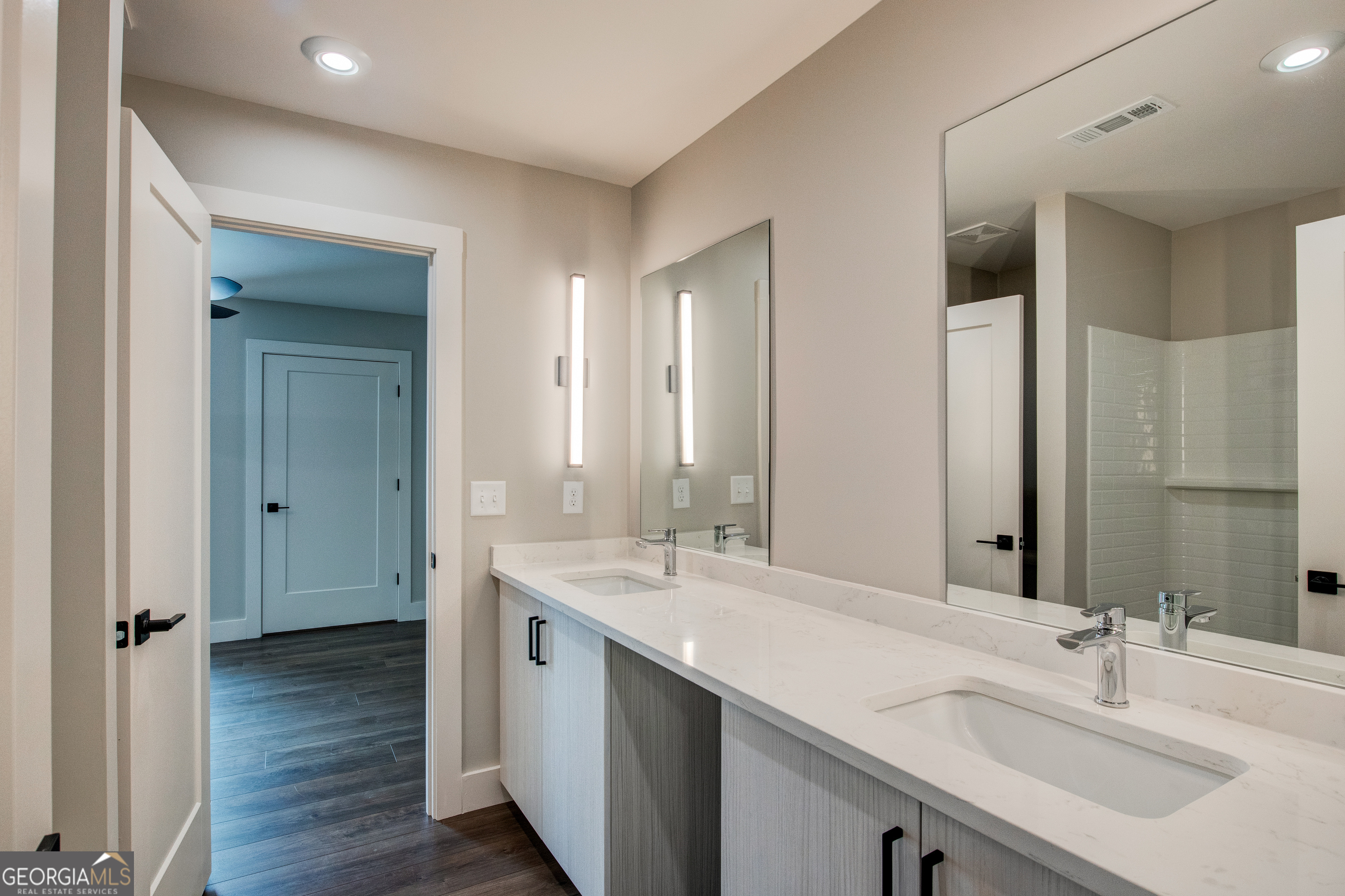 119 Chateau Drive Property Photo 17