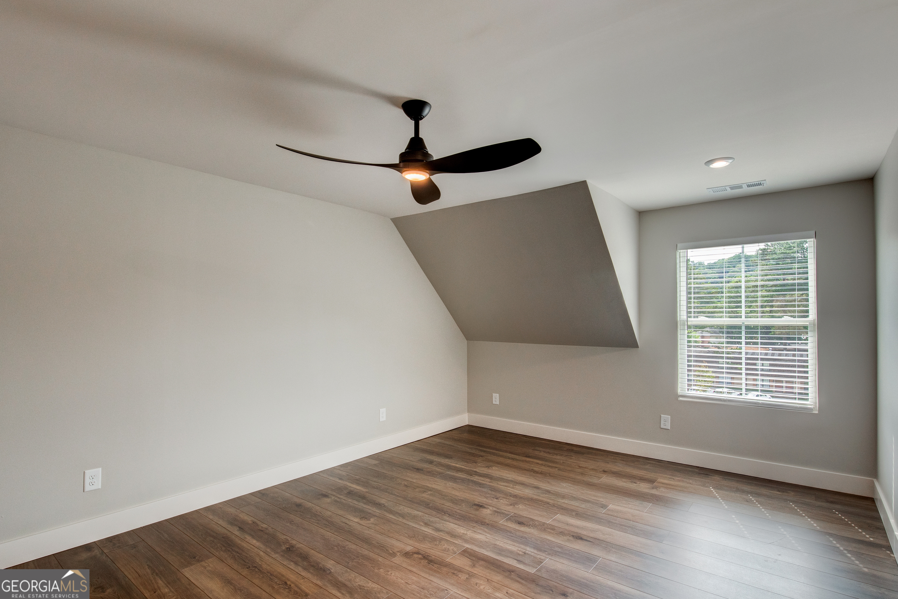 119 Chateau Drive Property Photo 21