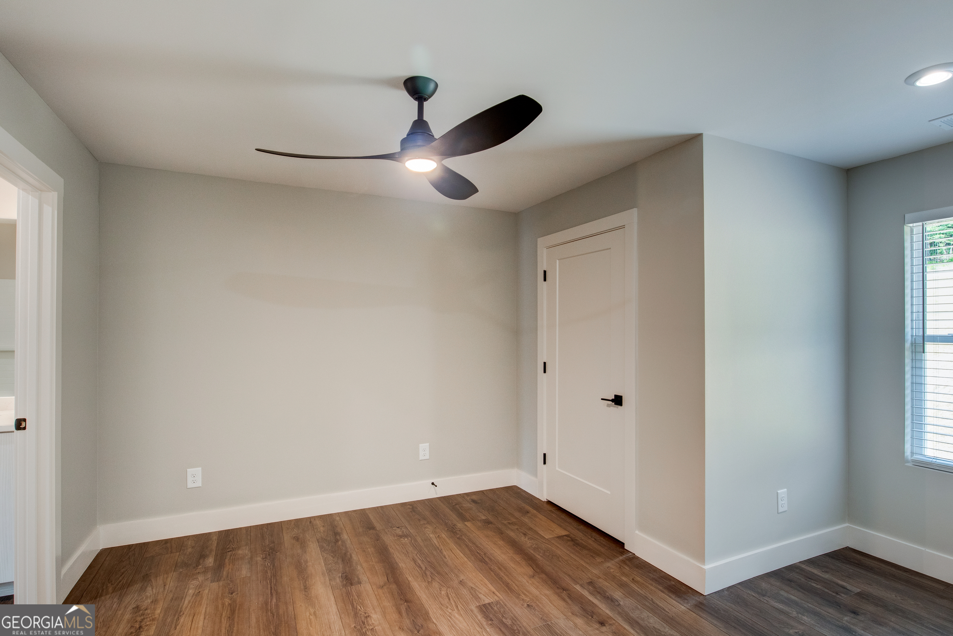119 Chateau Drive Property Photo 23