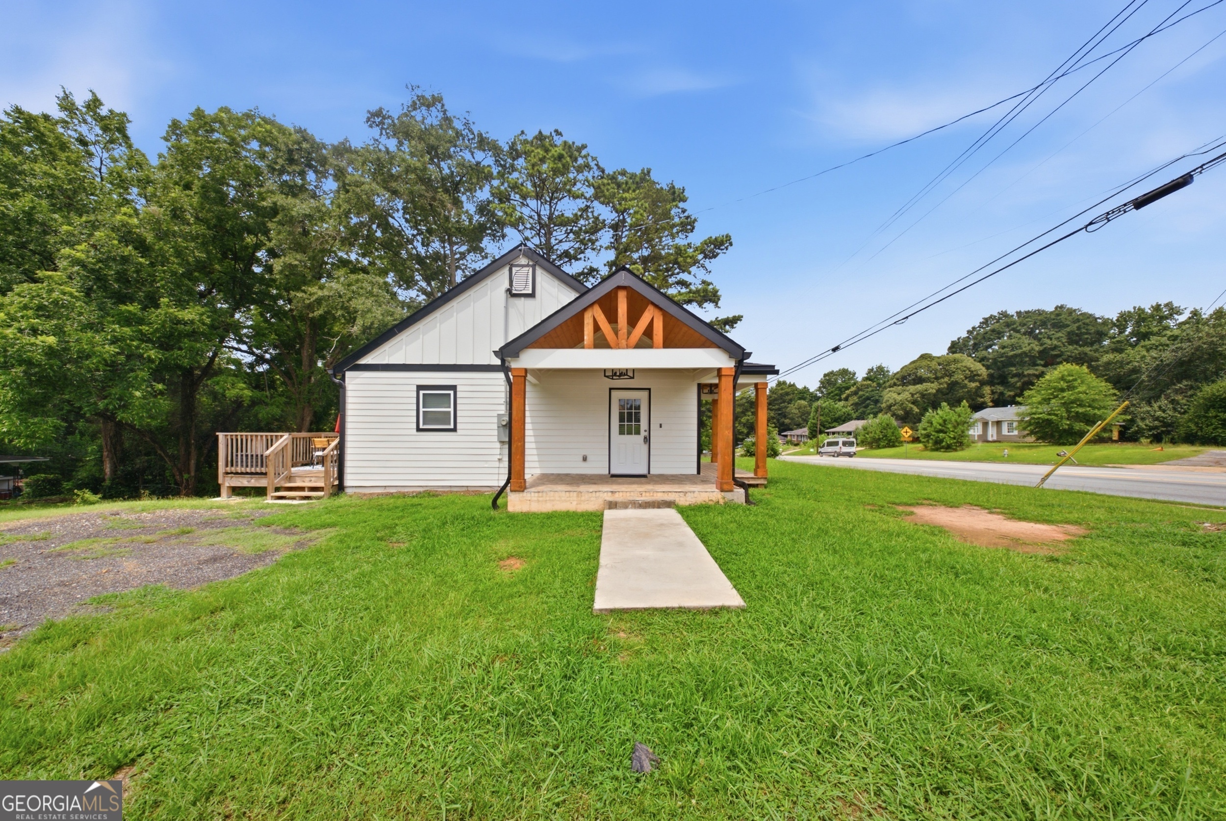 1183 Highway 138 Property Photo 1