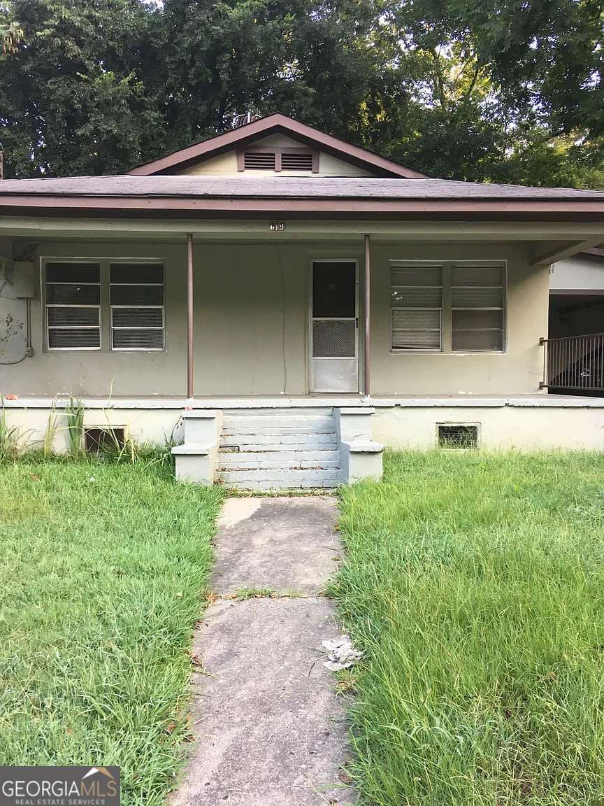 619 44th Street Property Photo 1