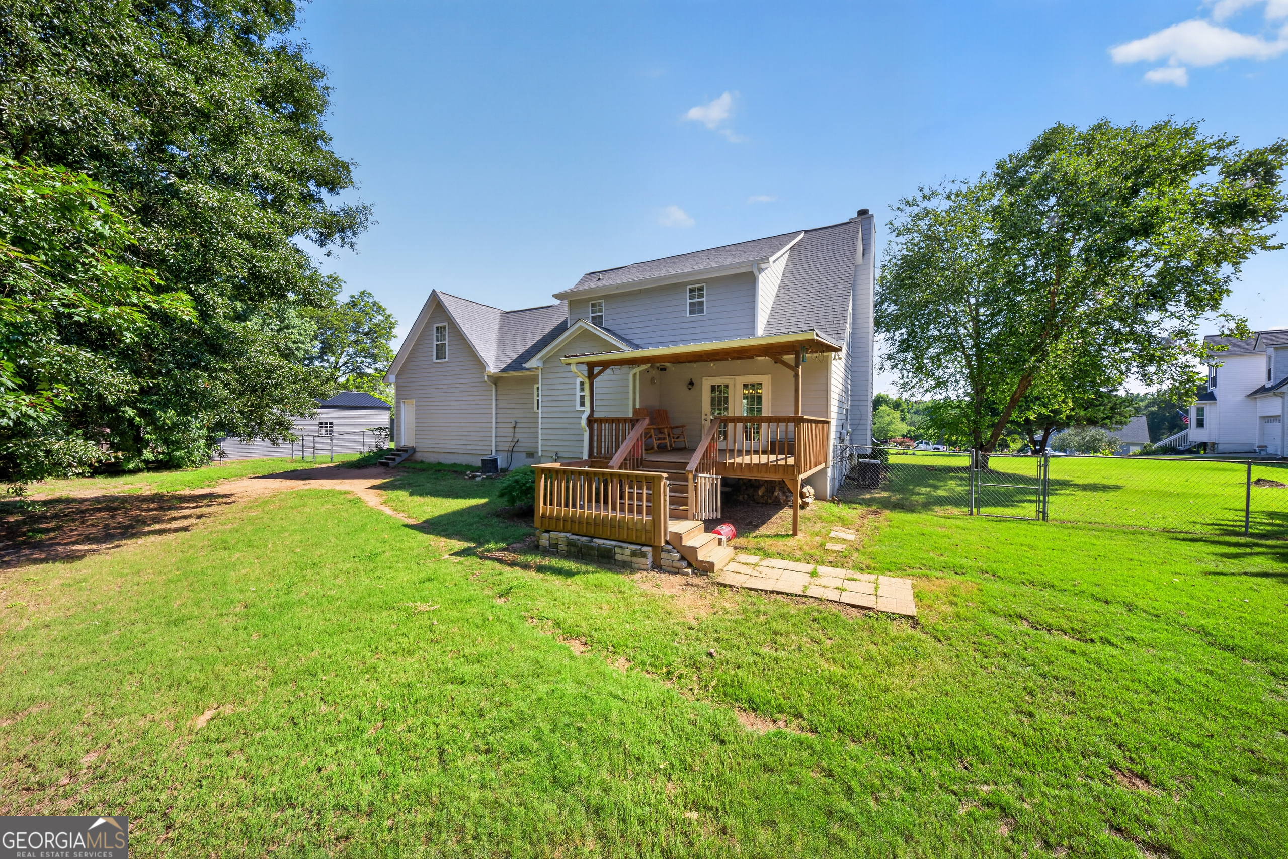 481 Lisa Circle Property Photo 5