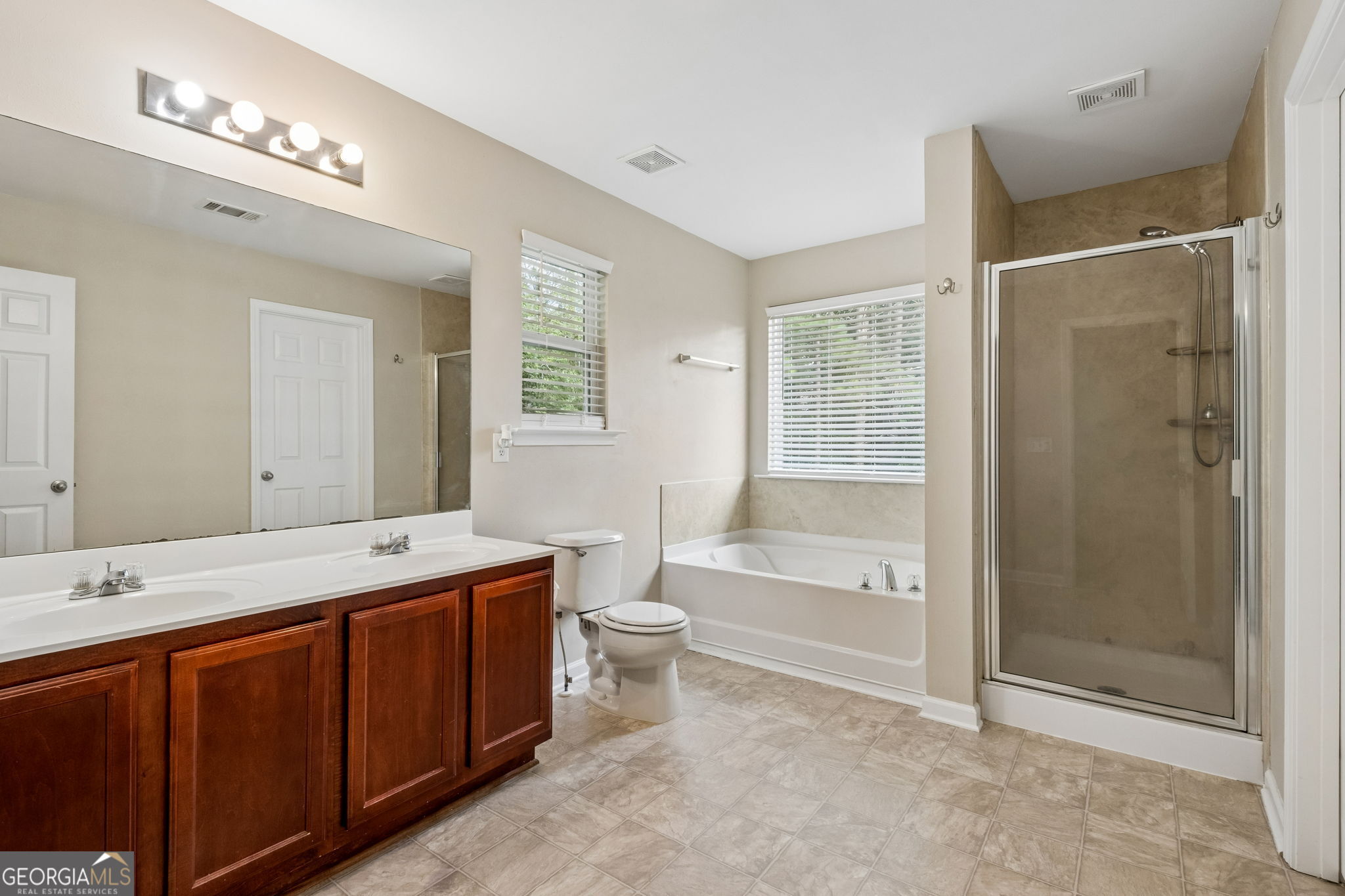 1178 Sparkling Cove Drive Property Photo 38