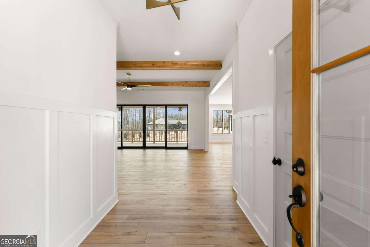 9224 Waldrip Road Property Photo 3