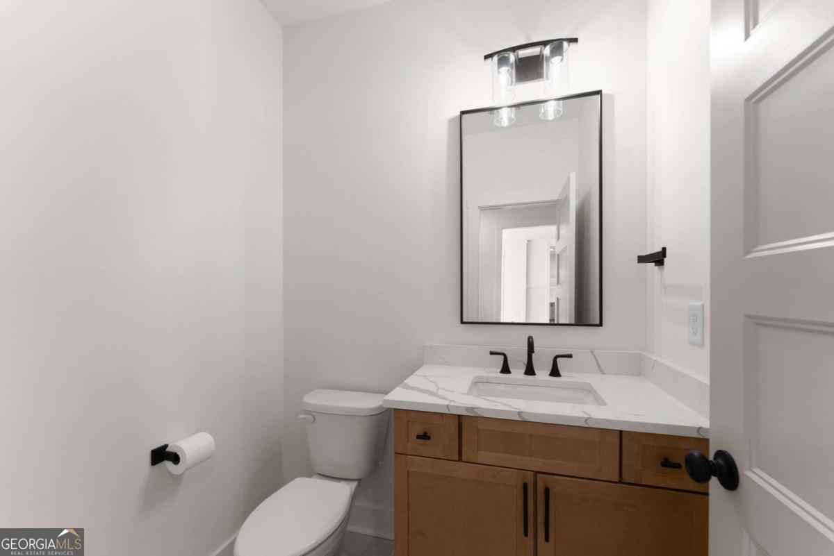 9224 Waldrip Road Property Photo 15
