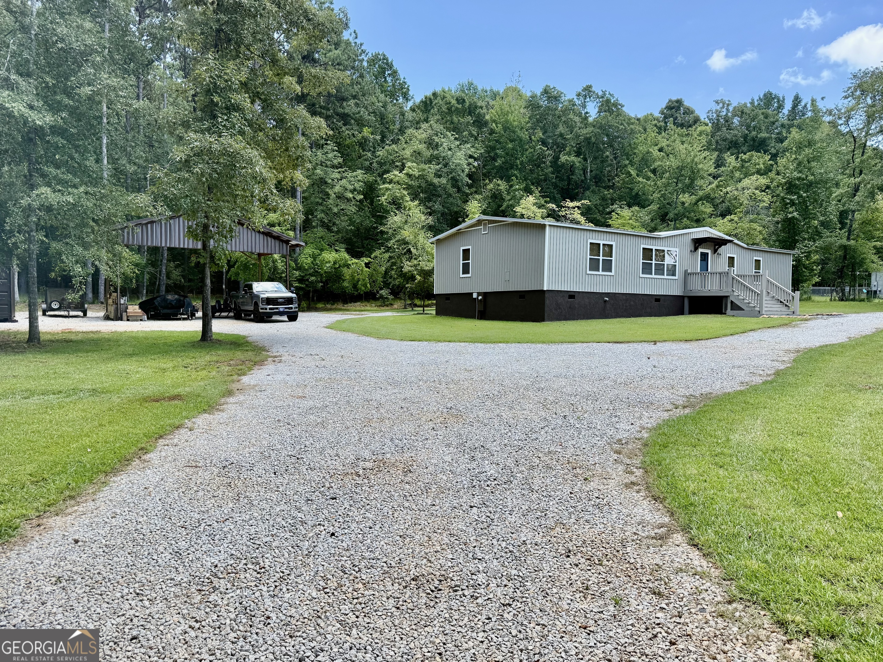 351 River Lake Drive Property Photo 2