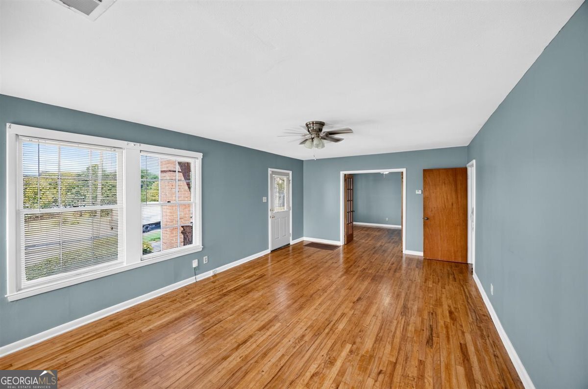 825 Maple Street Property Photo 28