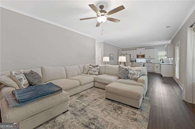68 Jeffrey Lane Property Photo 11