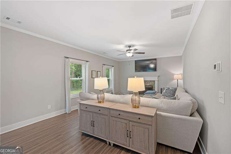 68 Jeffrey Lane Property Photo 12