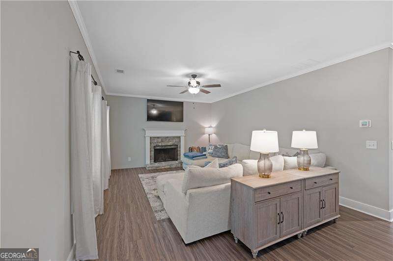 68 Jeffrey Lane Property Photo 13