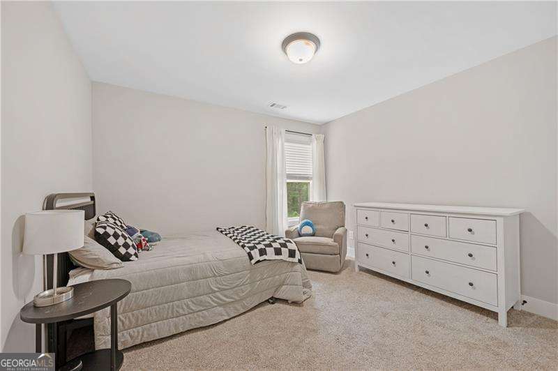 68 Jeffrey Lane Property Photo 27