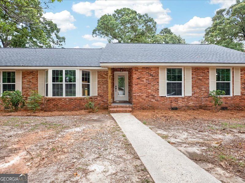216 Ridgeland Drive Property Photo 2