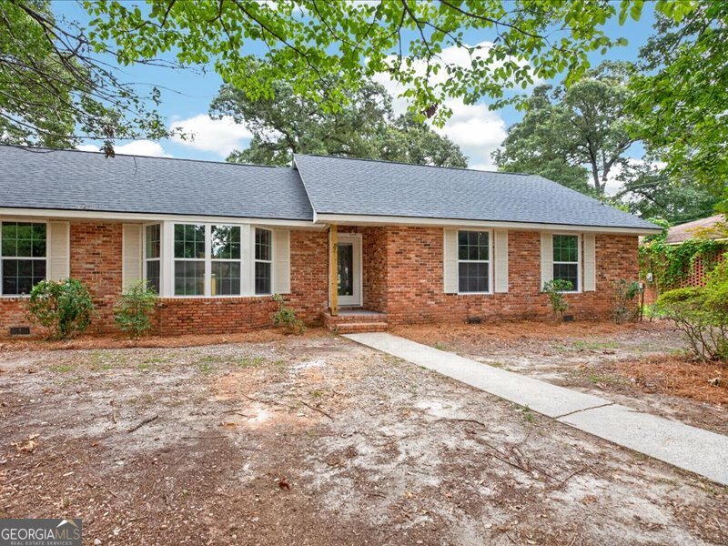 216 Ridgeland Drive Property Photo 3