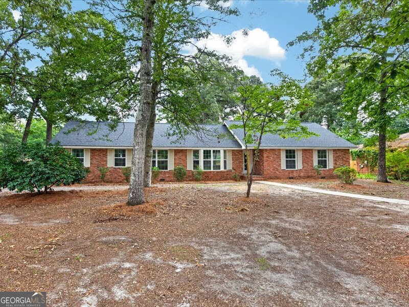 216 Ridgeland Drive Property Photo 4