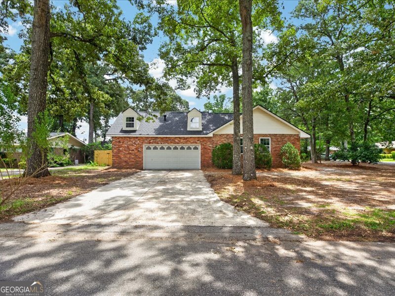 216 Ridgeland Drive Property Photo 8