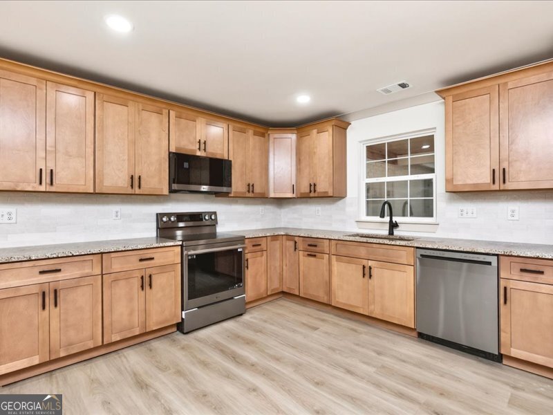 216 Ridgeland Drive Property Photo 23
