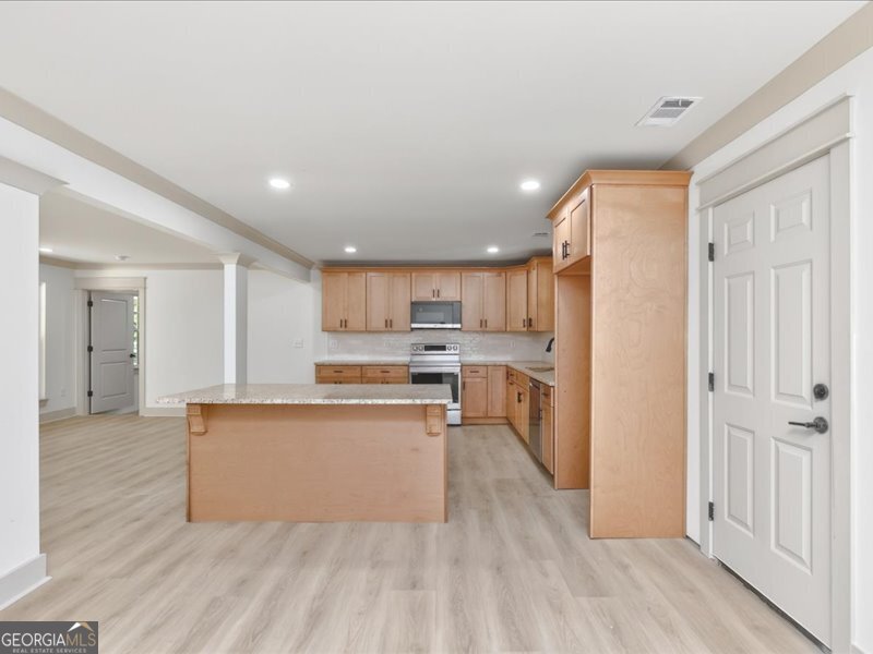 216 Ridgeland Drive Property Photo 28