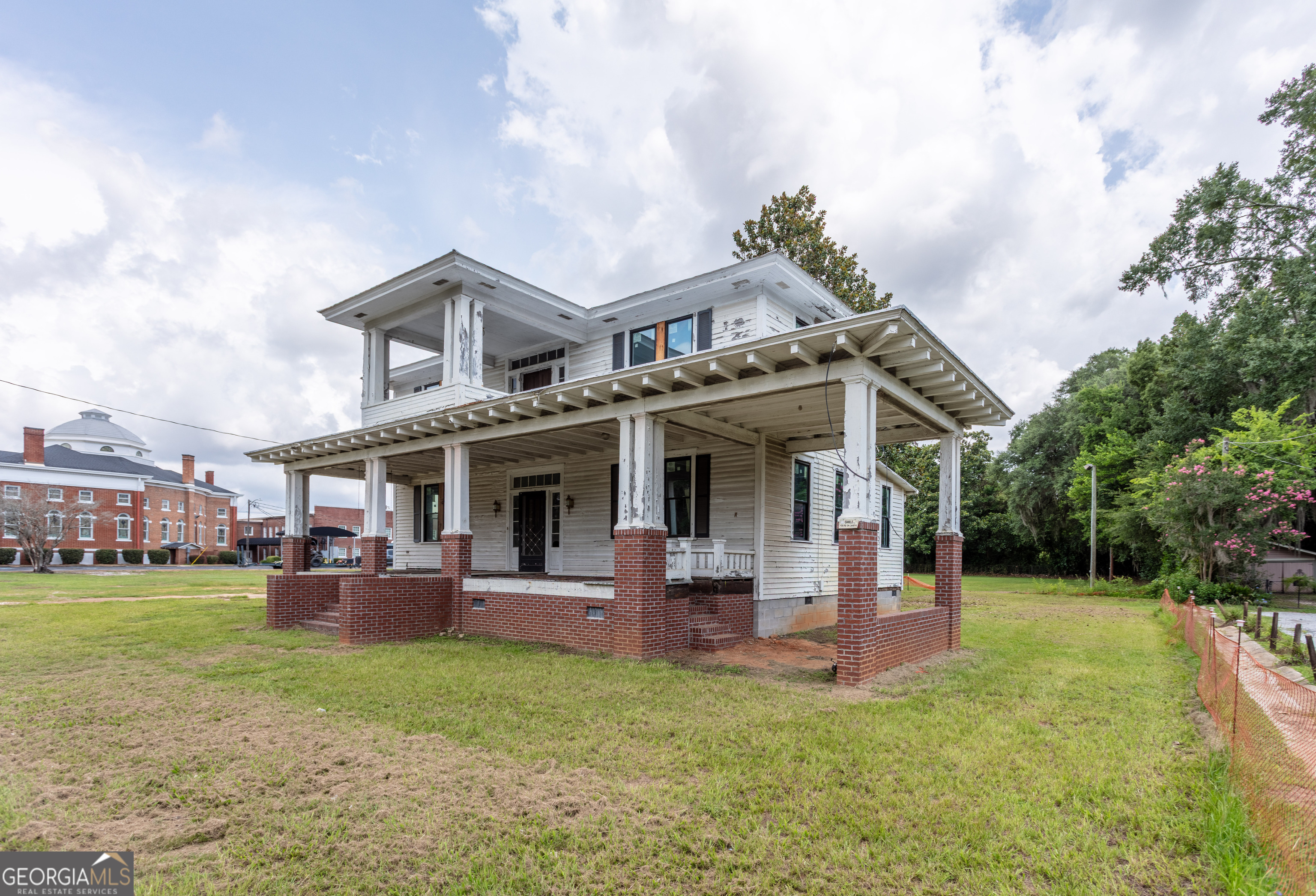 423 Shotwell Street Property Photo 3