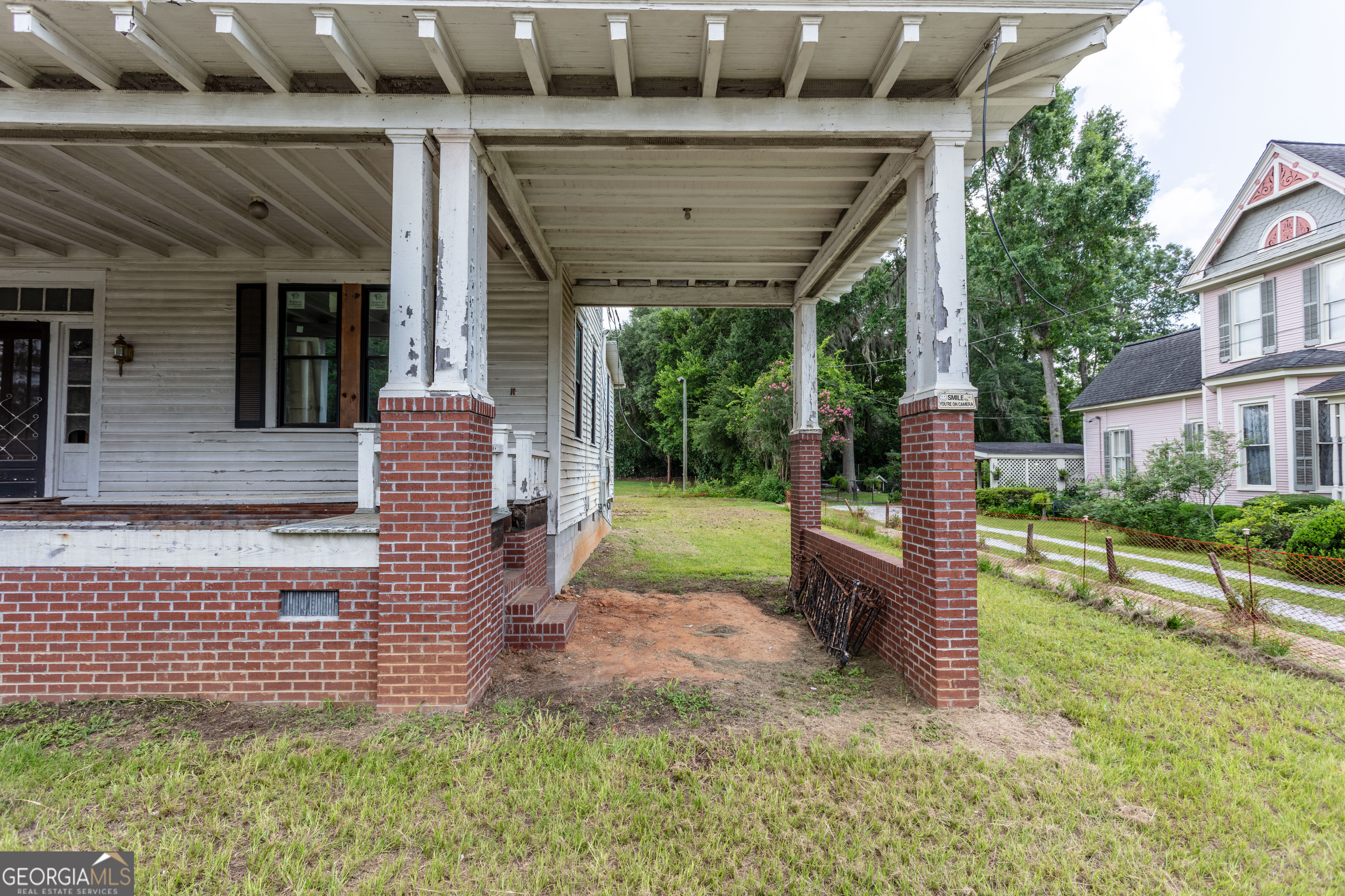 423 Shotwell Street Property Photo 4