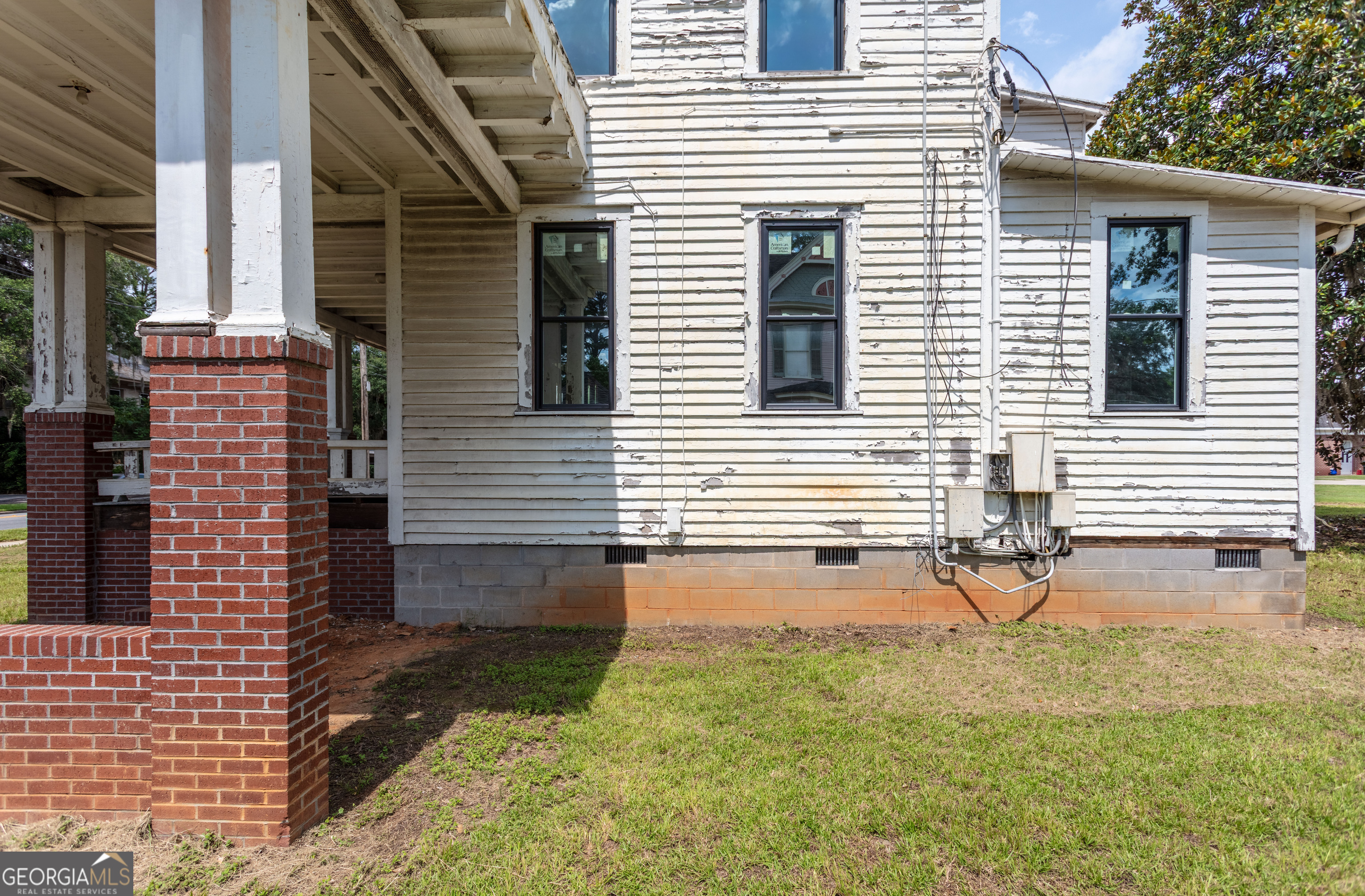 423 Shotwell Street Property Photo 8