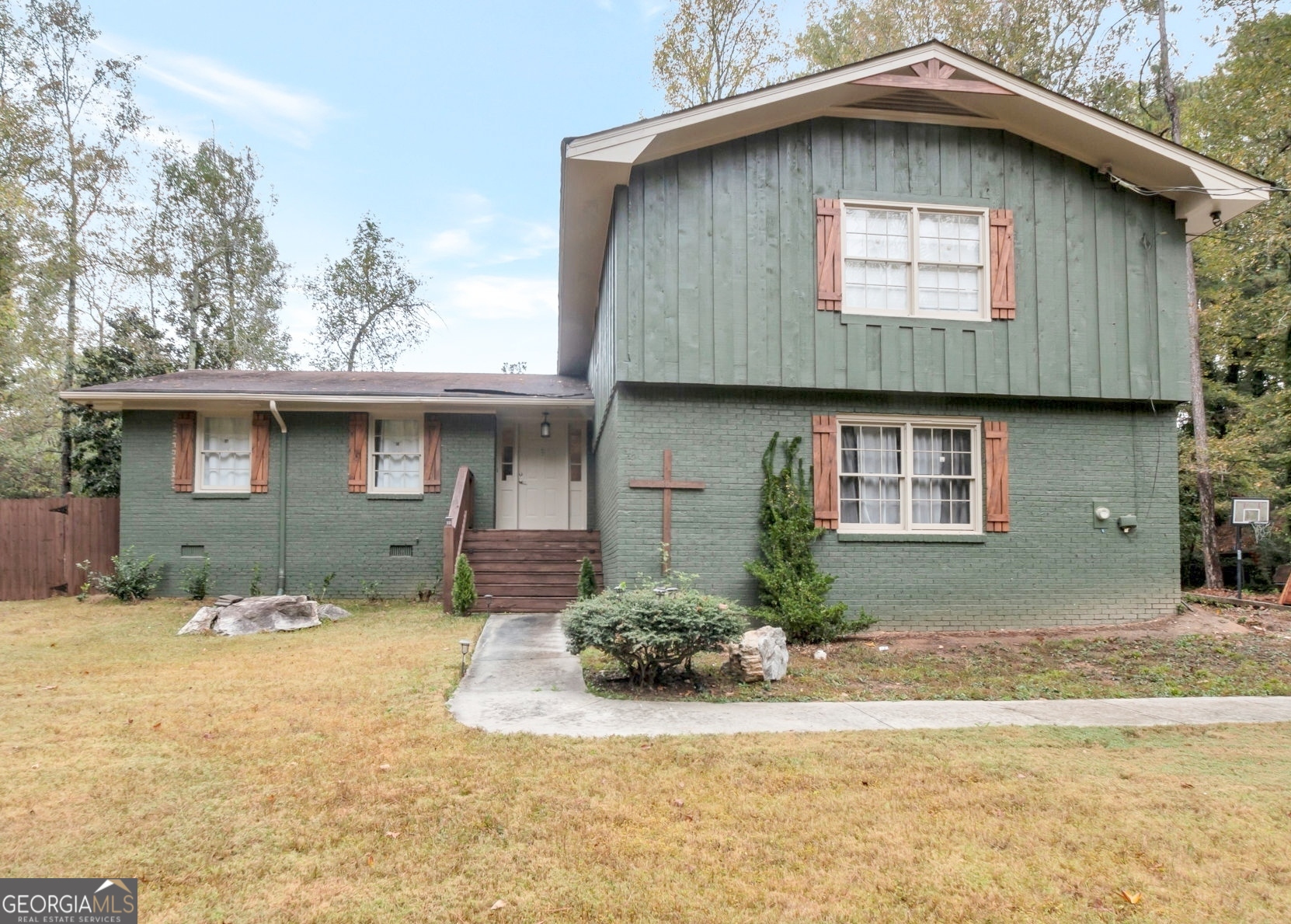1210 Brookside Drive Ne Property Photo 2