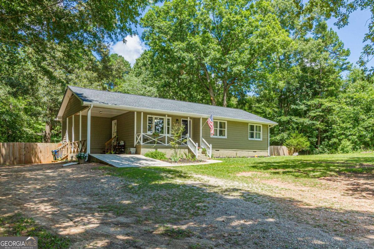 2888 Whitney Road Property Photo 2