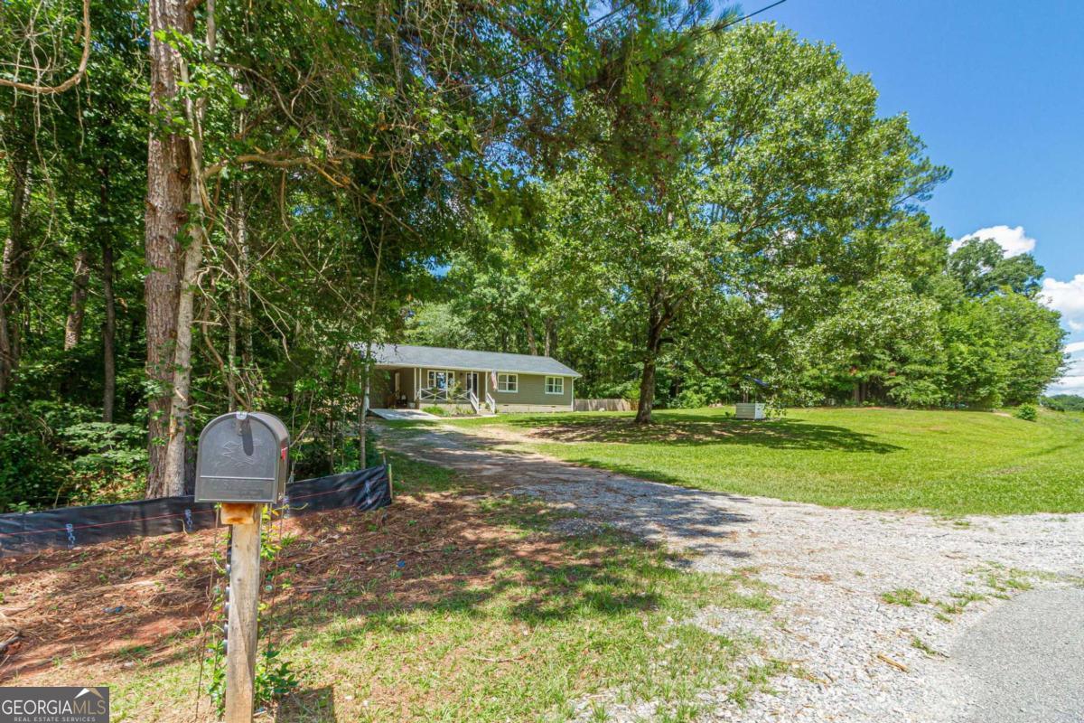 2888 Whitney Road Property Photo 3