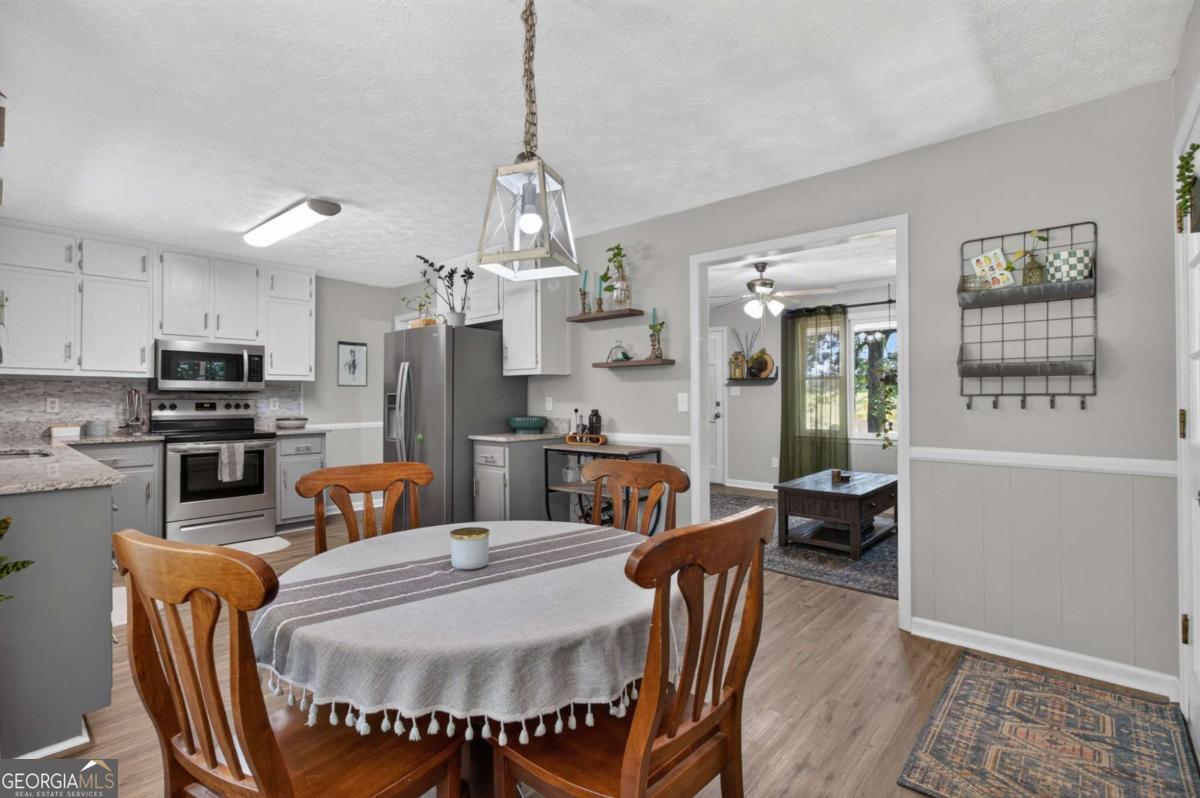 2888 Whitney Road Property Photo 15