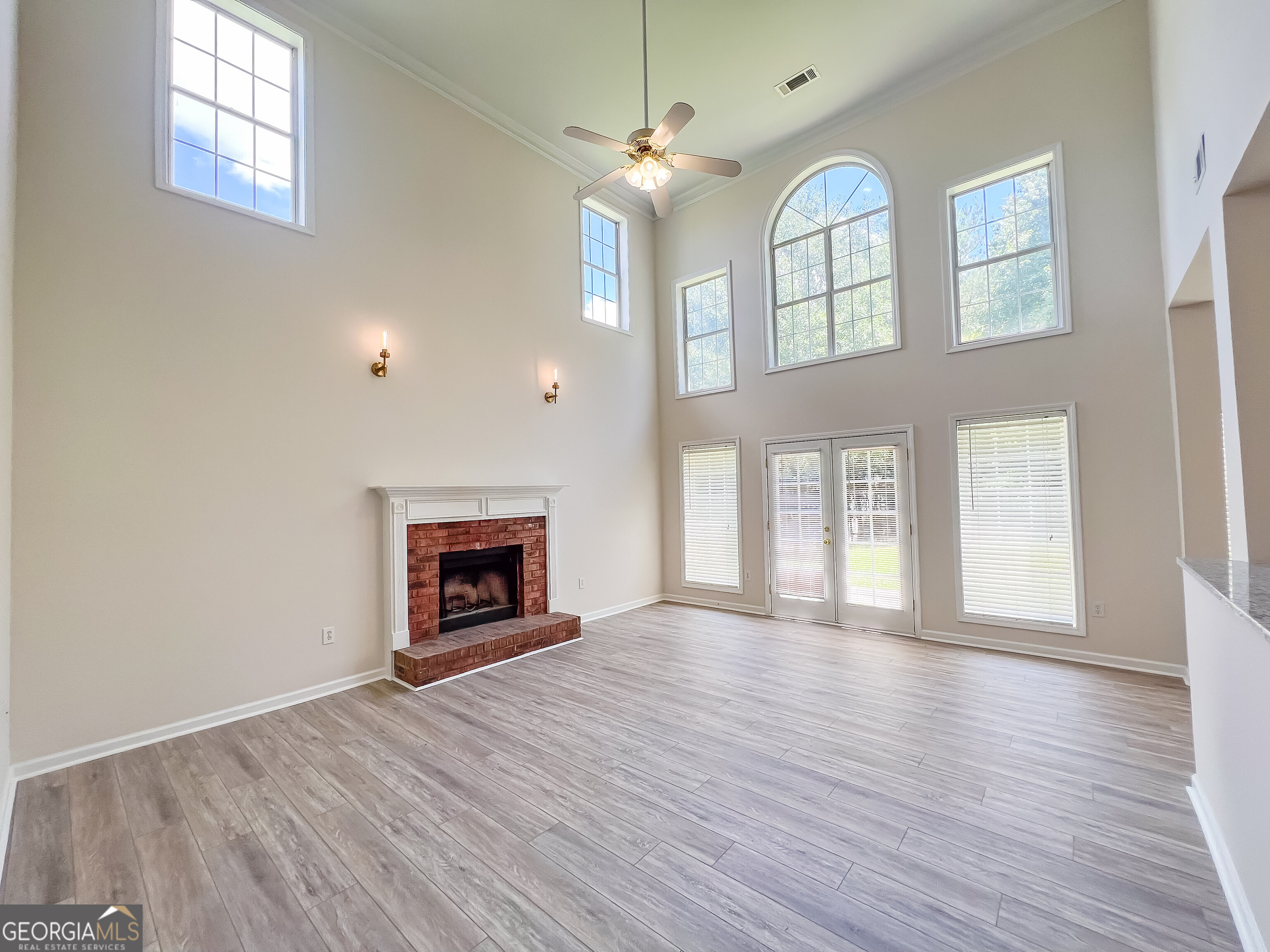 140 Dearing Woods Way Property Photo 1