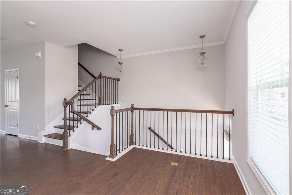 770 Sunset Park Drive Property Photo 5