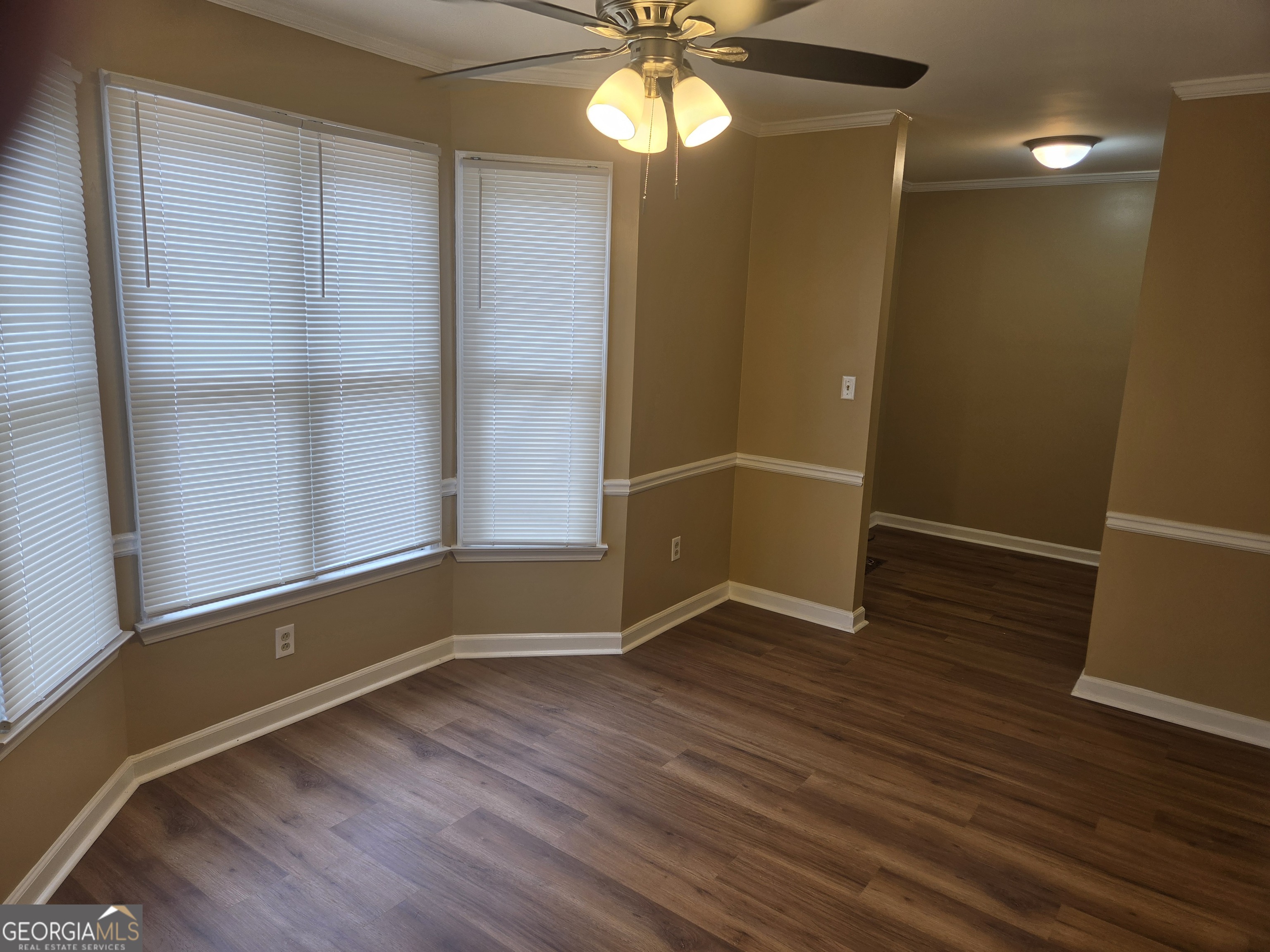 5595 Wells Circle Property Photo 2