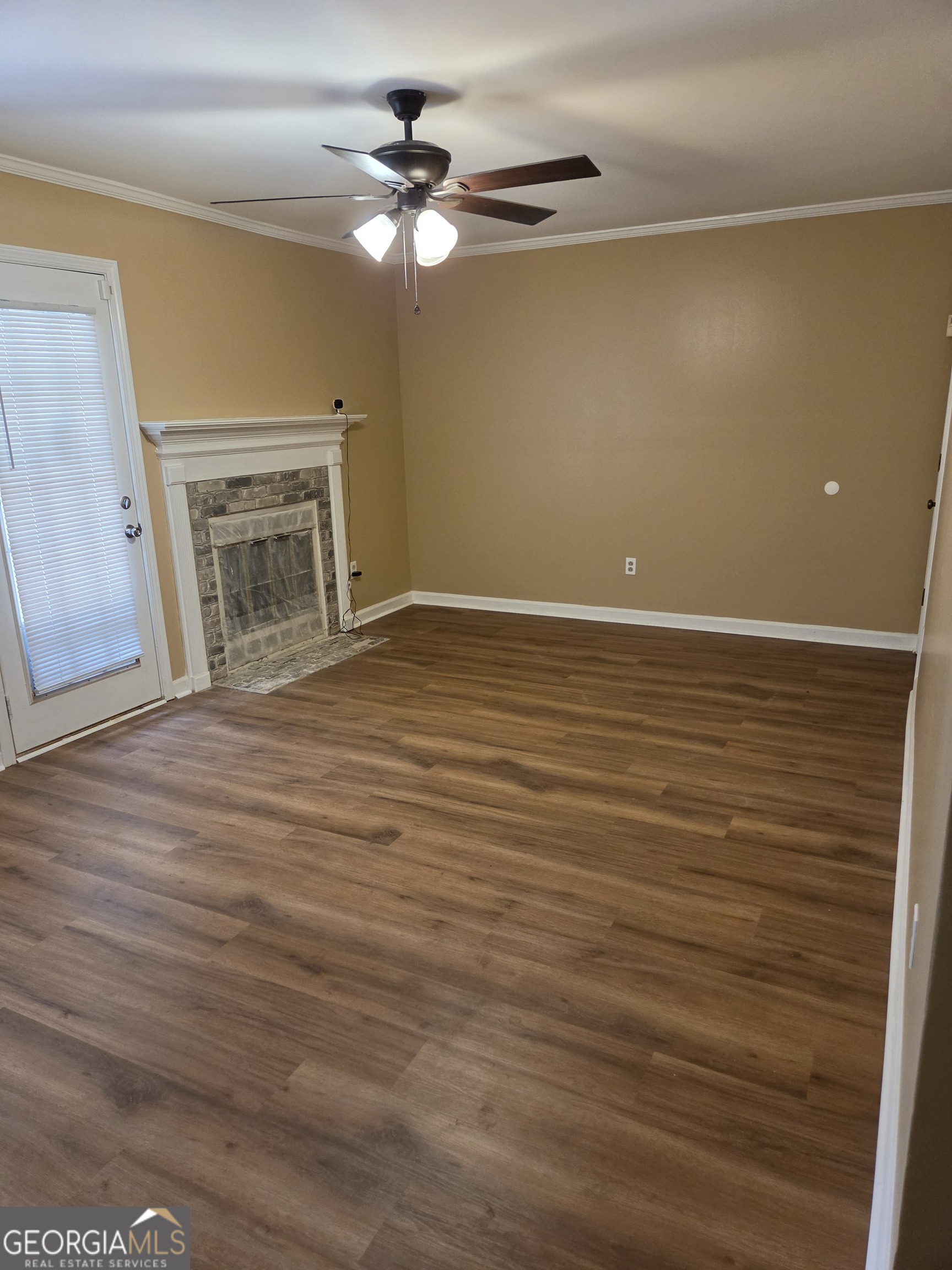 5595 Wells Circle Property Photo 7