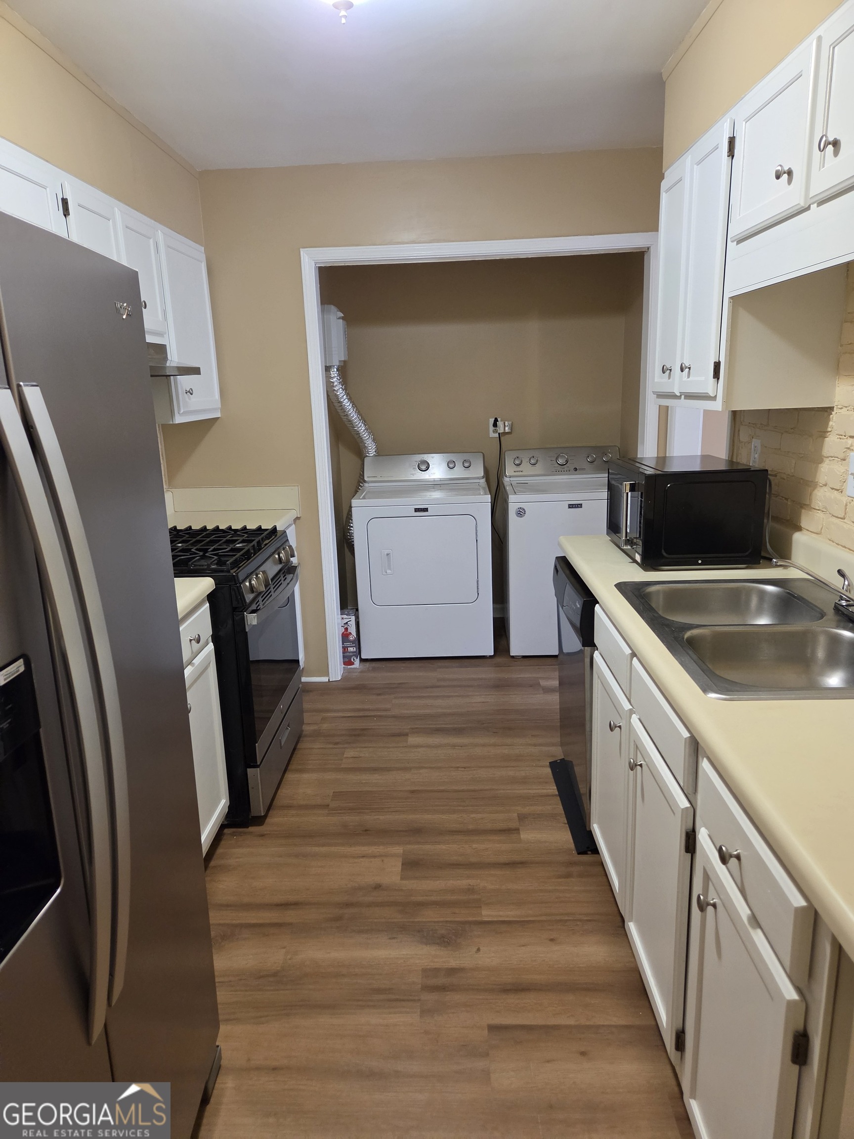 5595 Wells Circle Property Photo 10