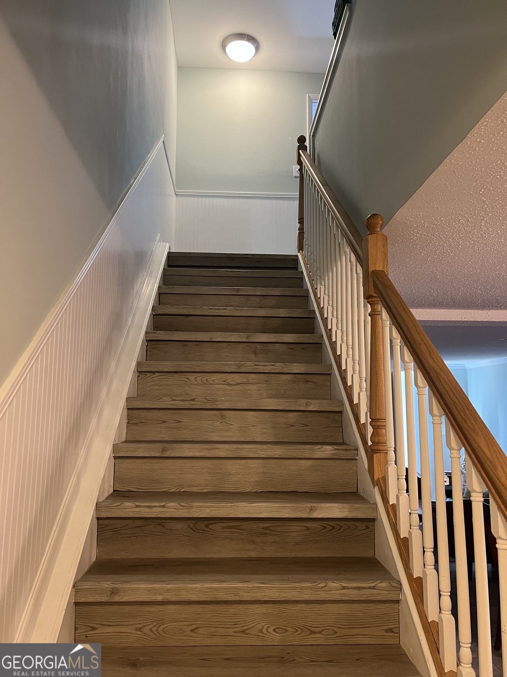 1175 N Beachview Drive Property Photo 9